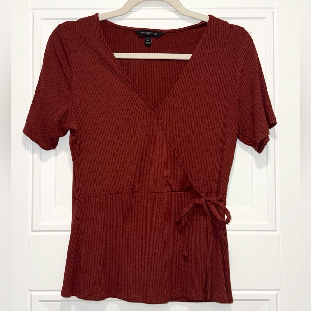 Banana Republic Rust Ribbed Top